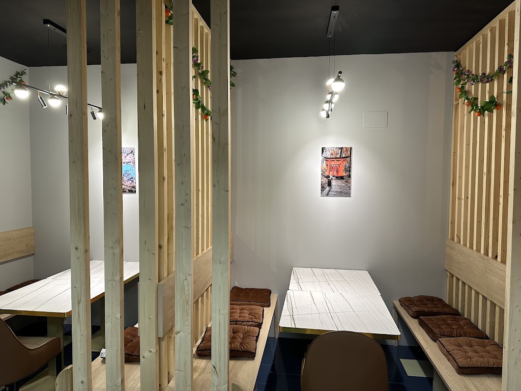 YMI SUSHI — Ambiente