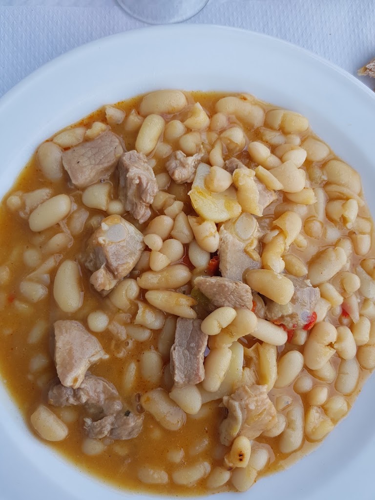 Restaurante O Pote — Comida y bebida