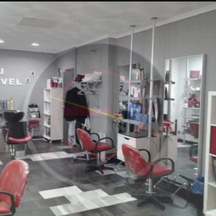 Pelu Govel Peluqueria Unisex / Estetica — Interior