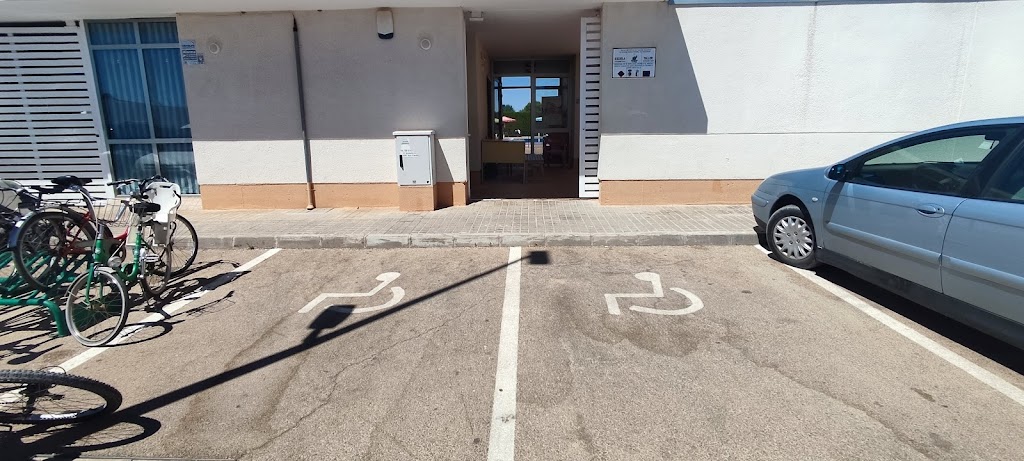Aparcamiento Discapacitados (X2 junto piscina)