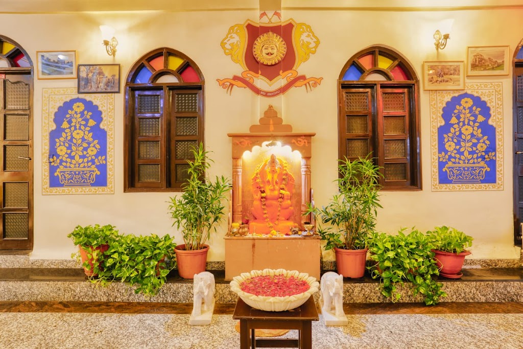 Hotel Nahargarh Palace