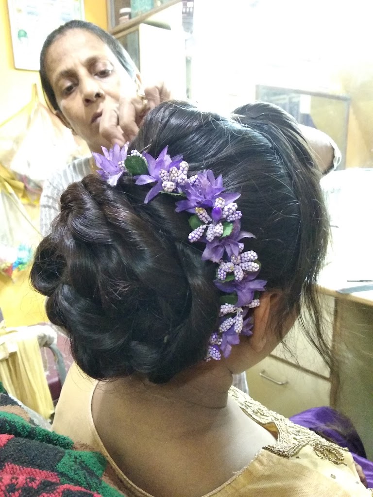 Yasmin Beauty Parlour