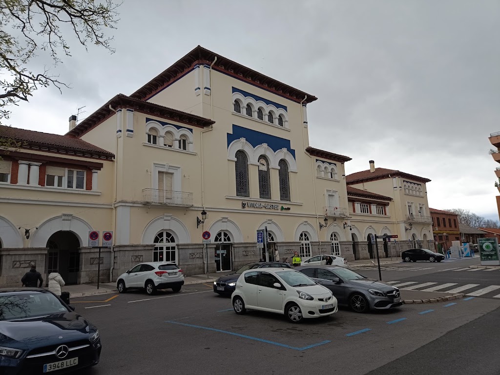 Aparcamiento Estacion de Vitoria-Gasteiz — Estacionamiento