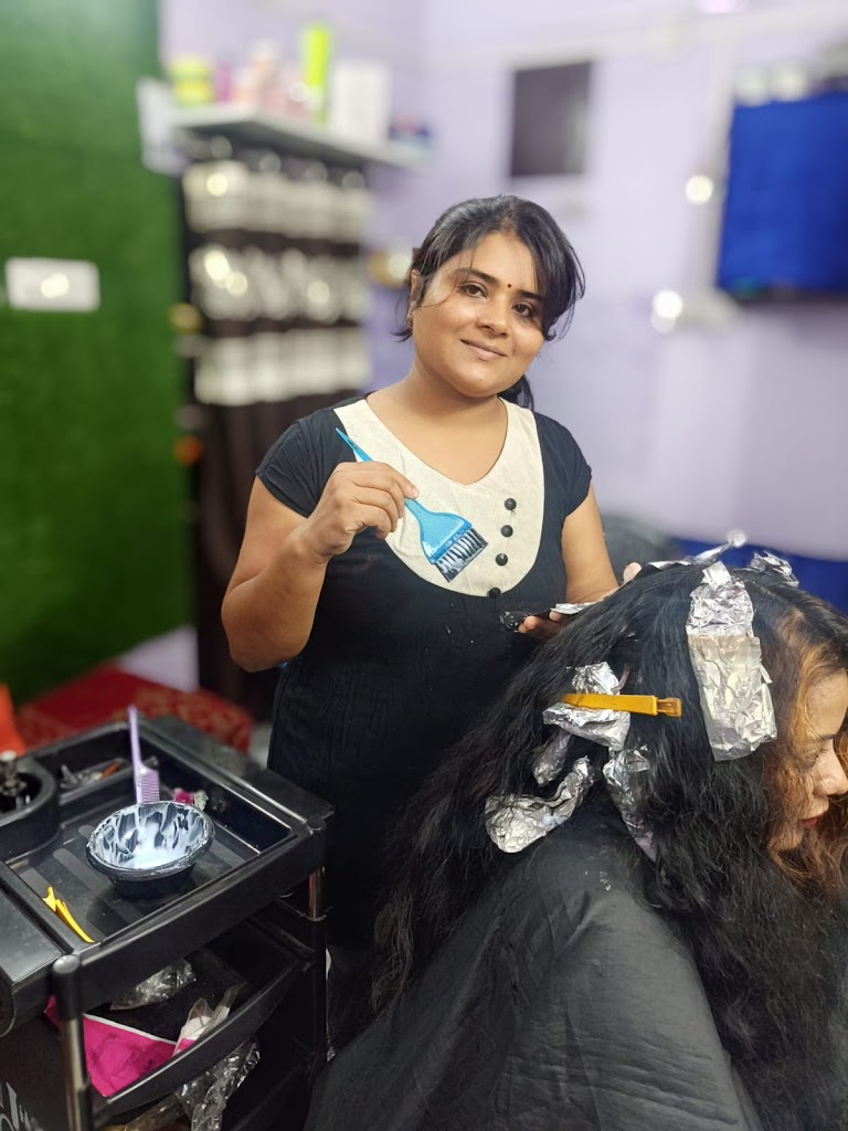 Prabhamani Beauty Salon