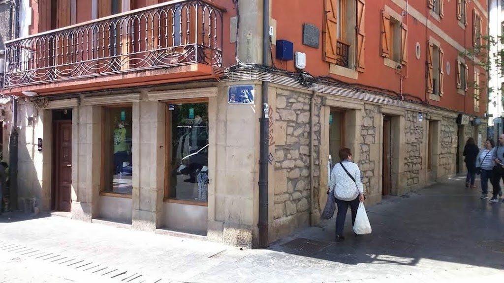 ROSMI- Ropa de trabajo- Ropa para el hogar- Ropa regional- fiestas