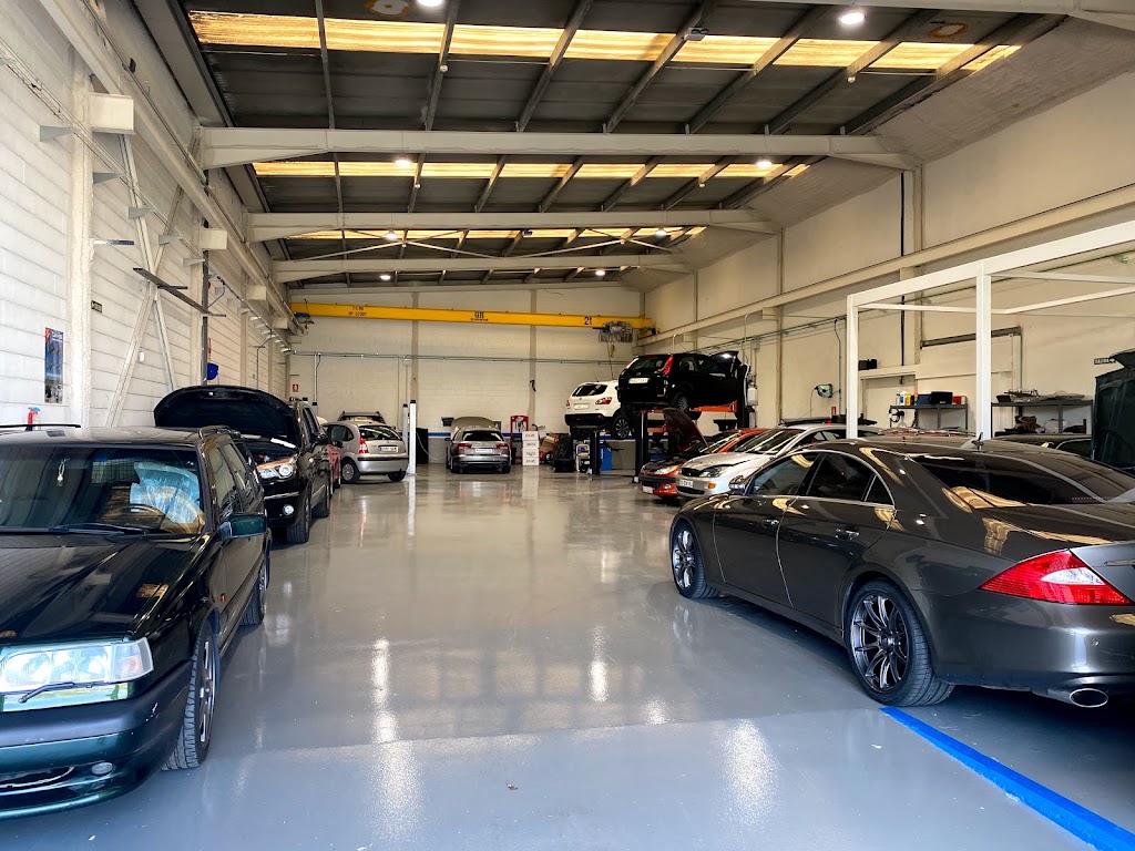 Equipauto - Electromecanica y equipamiento de coches en Pamplona -