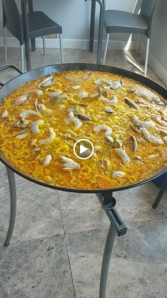 Bar salon aguila playa — Videos