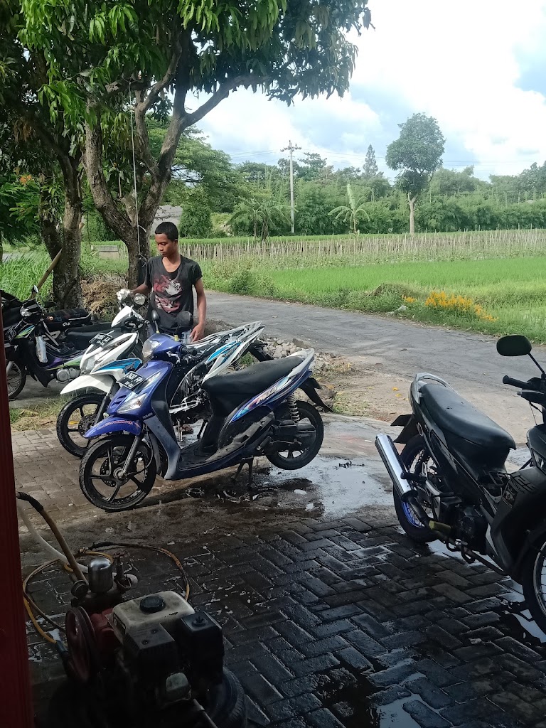 Kenzo Jaya motor