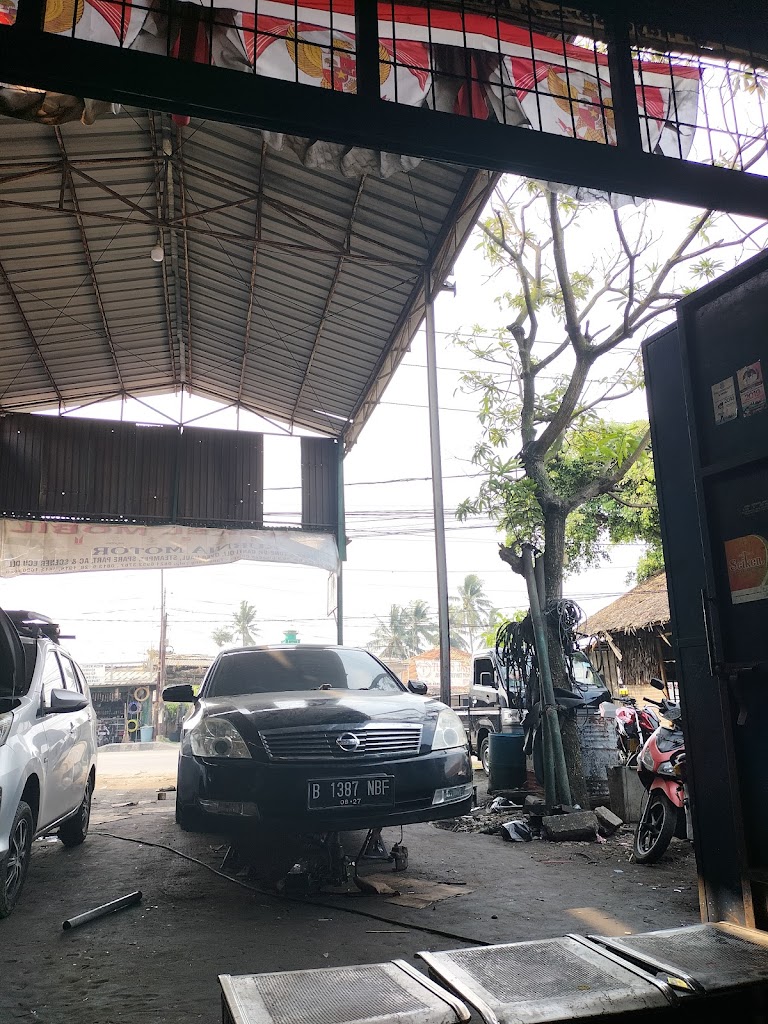 Bengkel Mobil "KURNIA MOTOR"