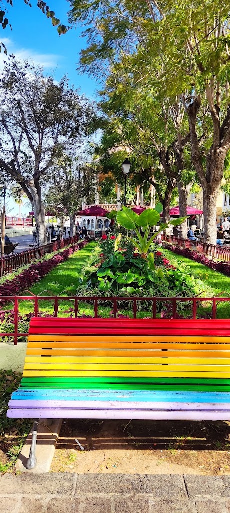 Kiosko Constitution Plaza — Plaza de la Constitucion