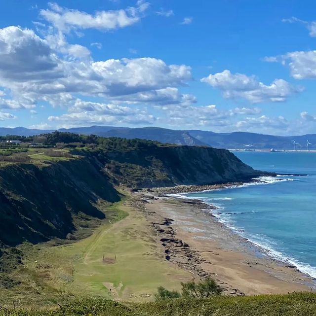 Playa de Azkorri — Arena
