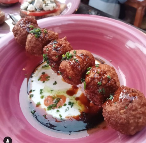 Bodega Santa Barbara — Comida y bebida