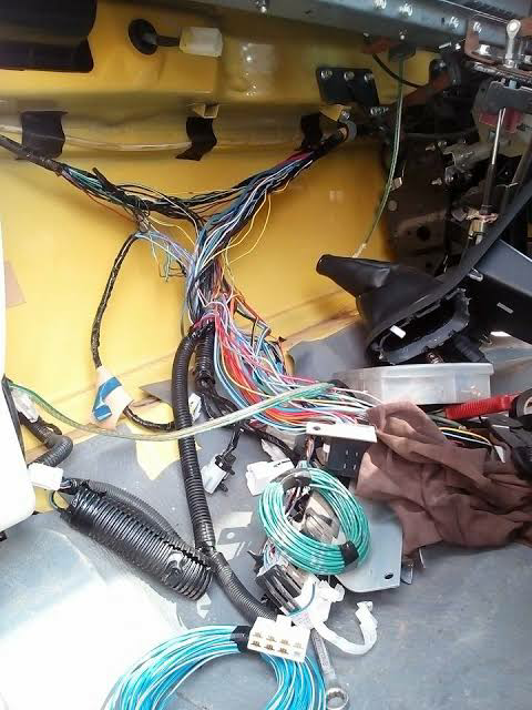 spesialis kelistrikan mobil panggilan