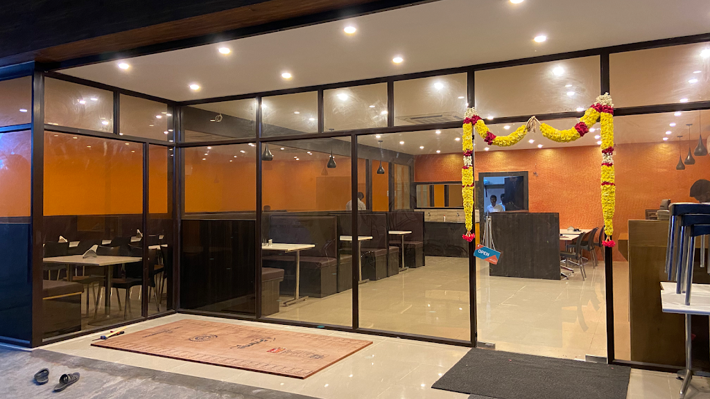Eat Me Restaurant