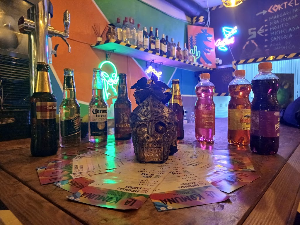 LA KOMUNA - LATIN STREET FOOD — Ambiente