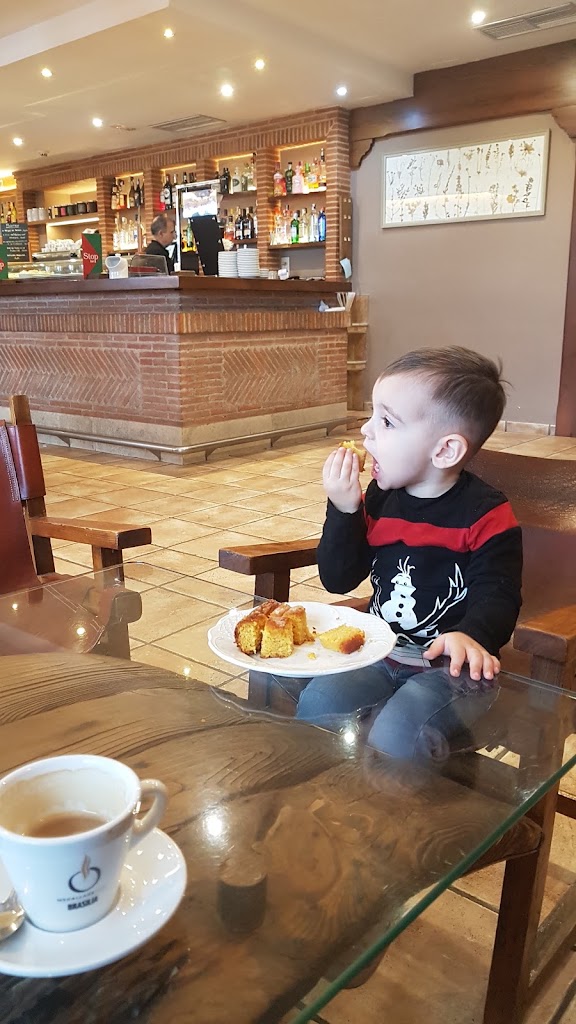 Restaurante Stop Tarancon — Comida y bebida