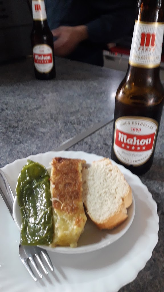 Bar Zamorano — Comida y bebida