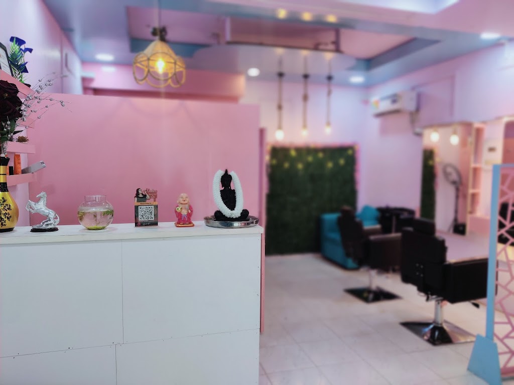 Embos Beauty Salon Studio Ladies Kid