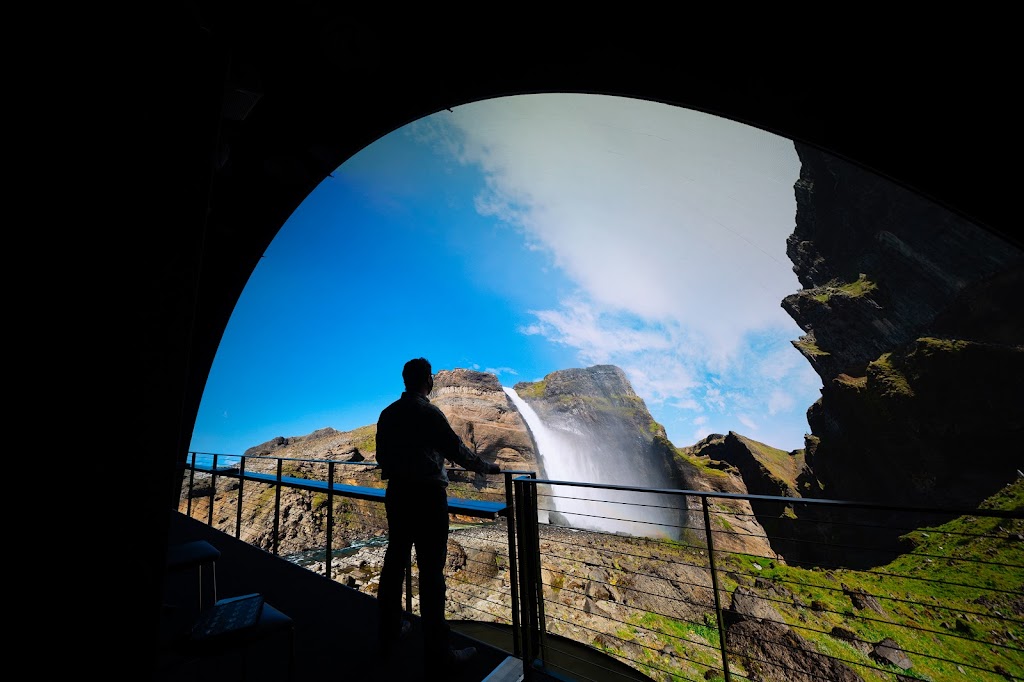 Cosm Experience Center