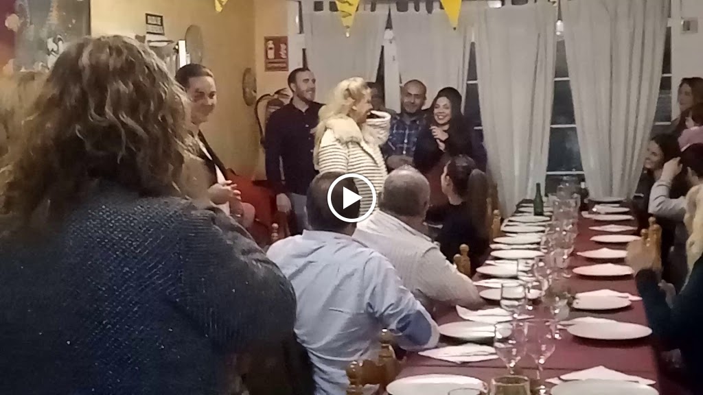 Restaurante Llamas — Videos