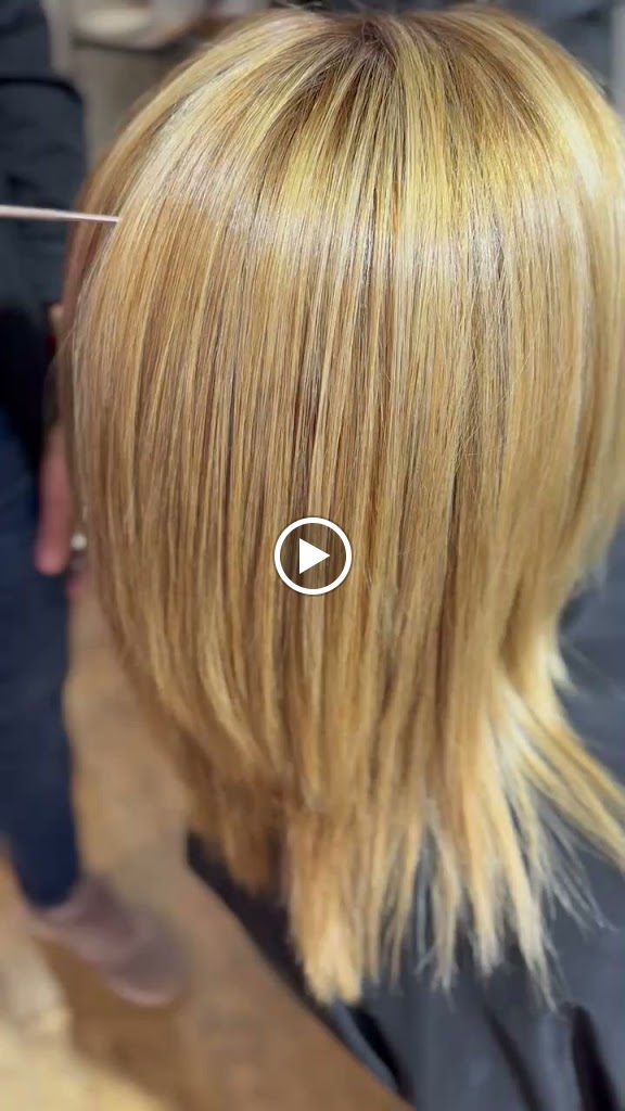 Peluqueria y Estetica Facial VALKIRIA — Videos