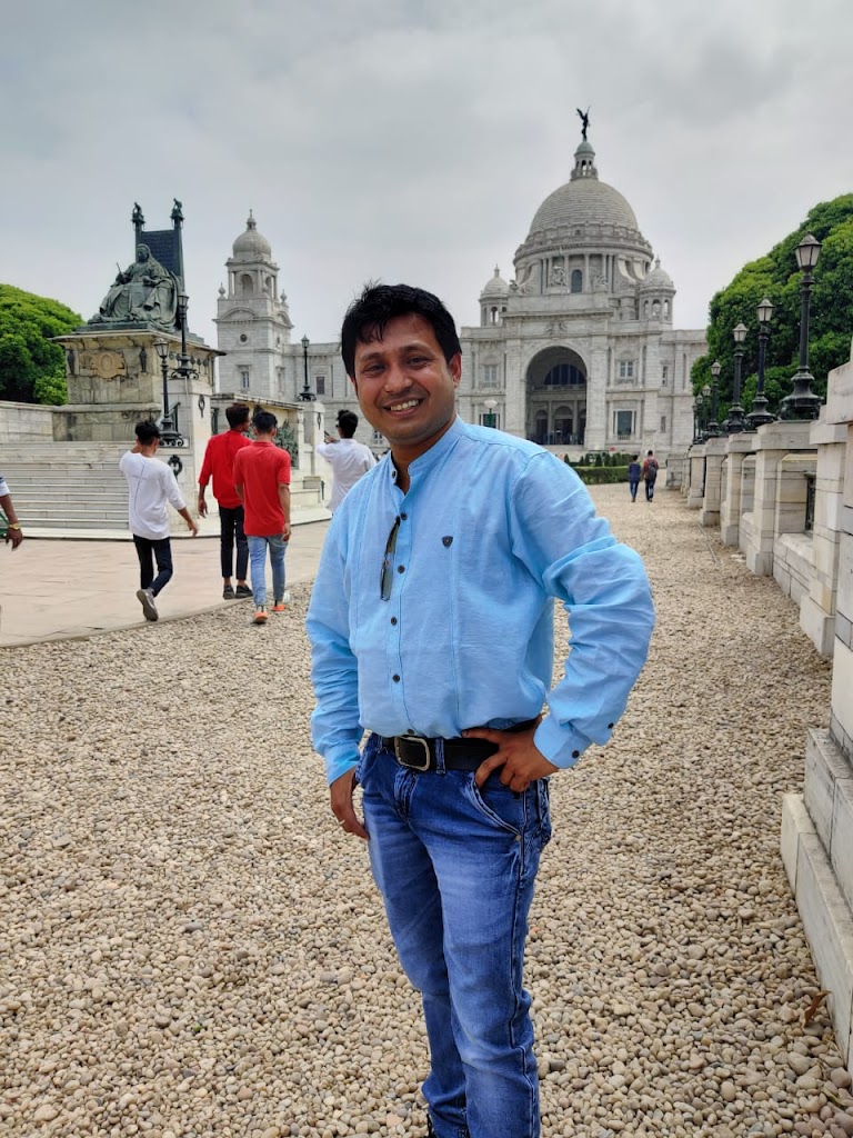 S AND R TOURS AND TRAVELS