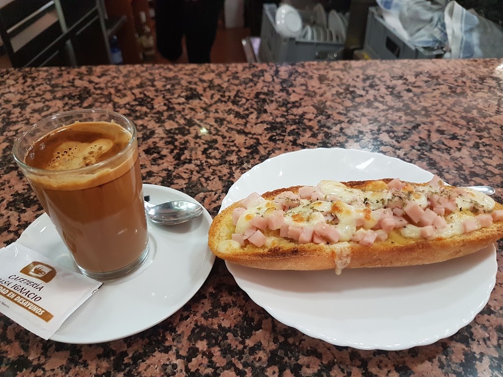 Cafe Casa Ignacio — Comida y bebida