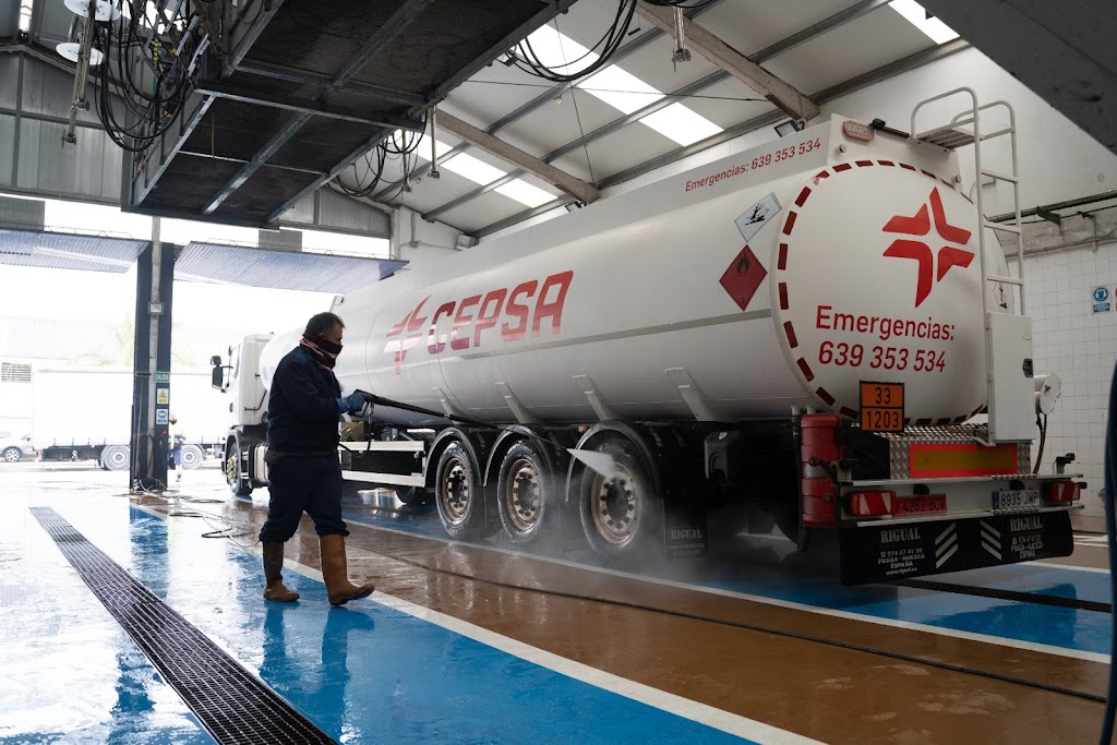 El Valenciano | CENTRO DE LAVADO Y VAPORIZADO INDUSTRIAL DE CISTERNAS — Del propietario