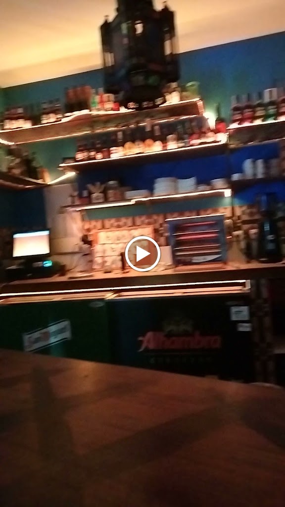 El bar de Luis — Videos