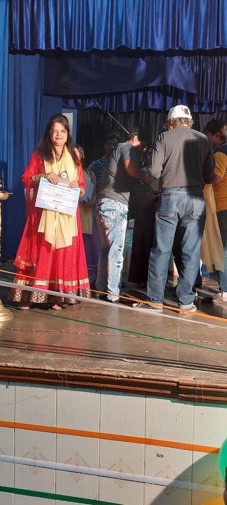 Tapasi Makeover Beauty Parlour