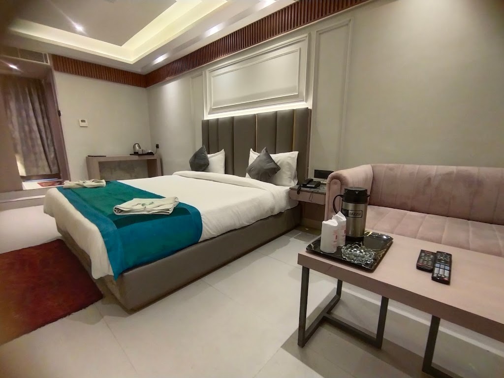 The Gagan Plaza Hotel