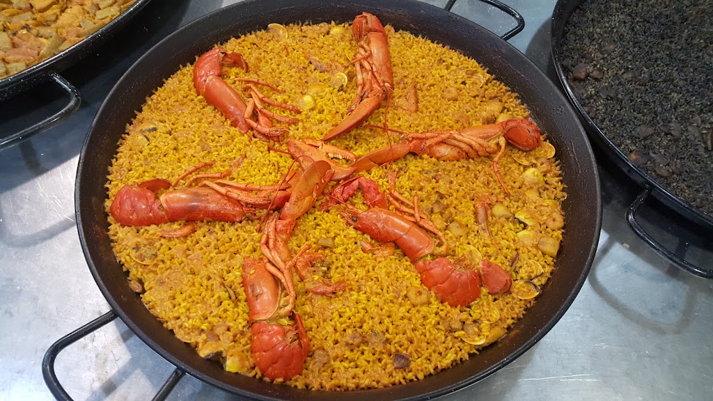 Pollos Asados San Miguel — Comida y bebida