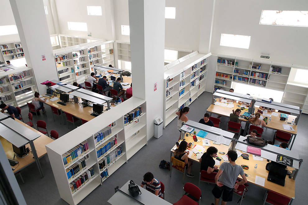 Biblioteca UPNA Campus de Tudela — Del propietario