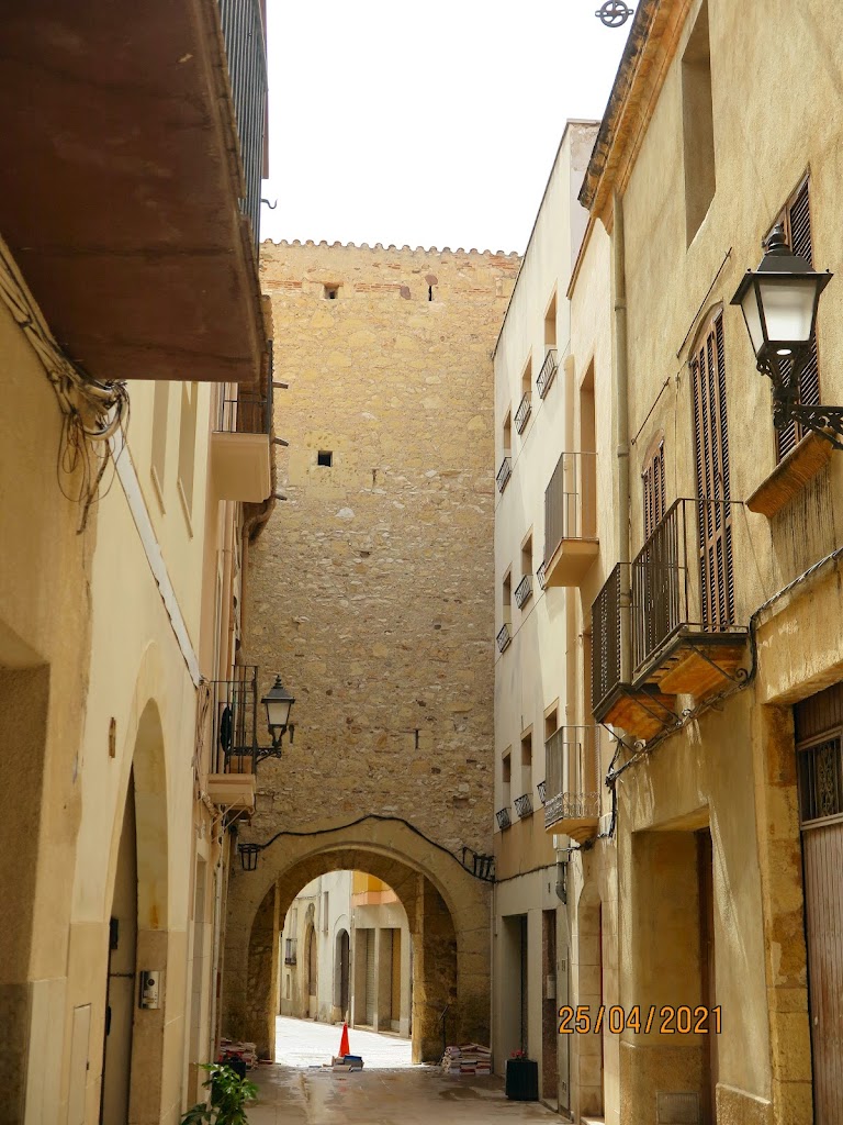 Escultures de llibres al carrer per Sant Jordi
