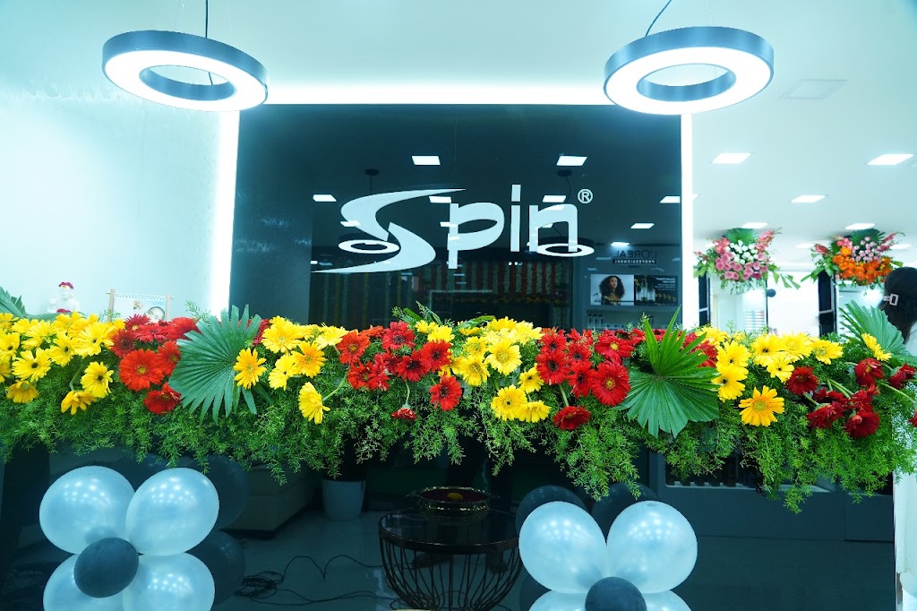 Spin Unisex Salon Vivekananda Nagar