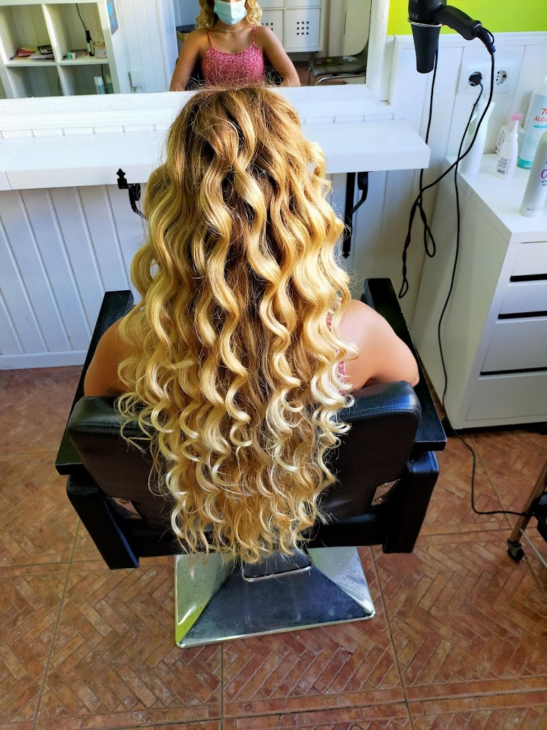 Peluqueria y Estetica Lucia Millan