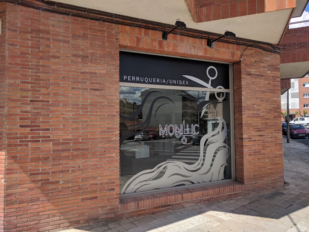 Monluc Peluqueria — Exterior