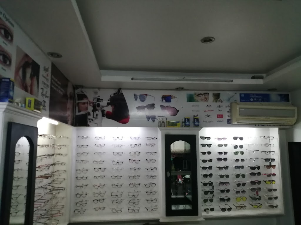 Zoom Opticals Eye Clinic