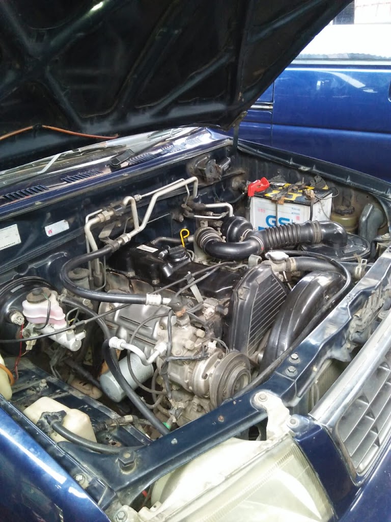 Bengkel mobil langgeng