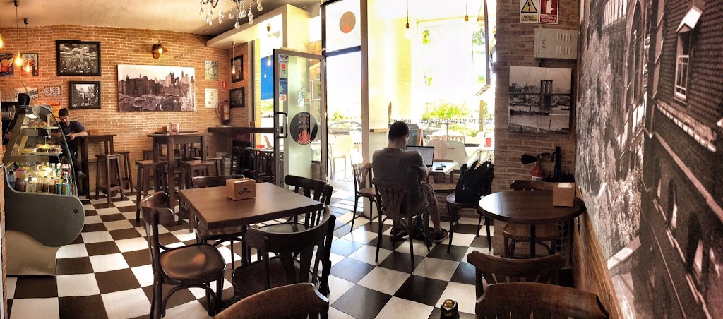 Newyorkers Cafe