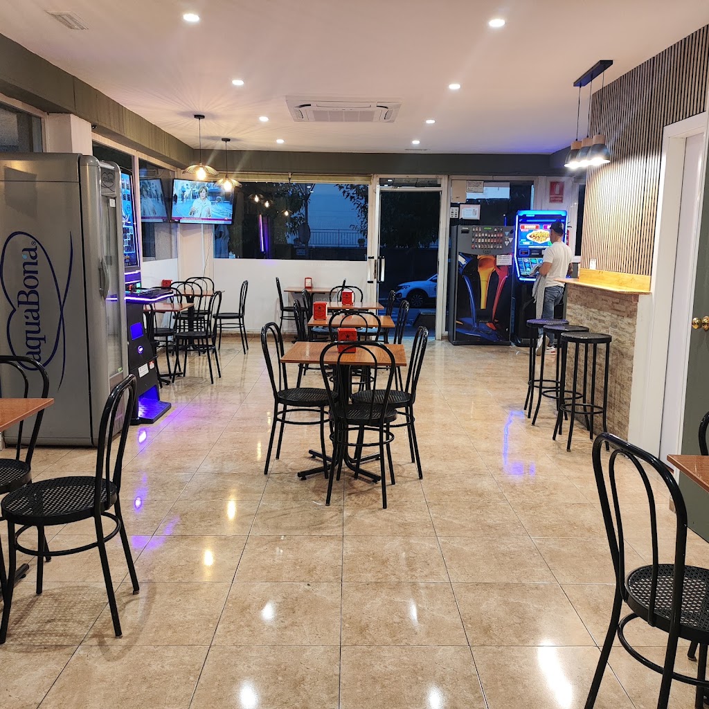 Cafe L'Original Restaurant — Ambiente