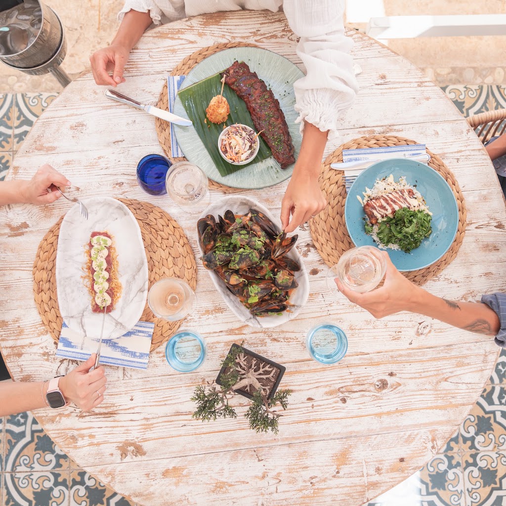 Folies Calvia Beach — Comida y bebida