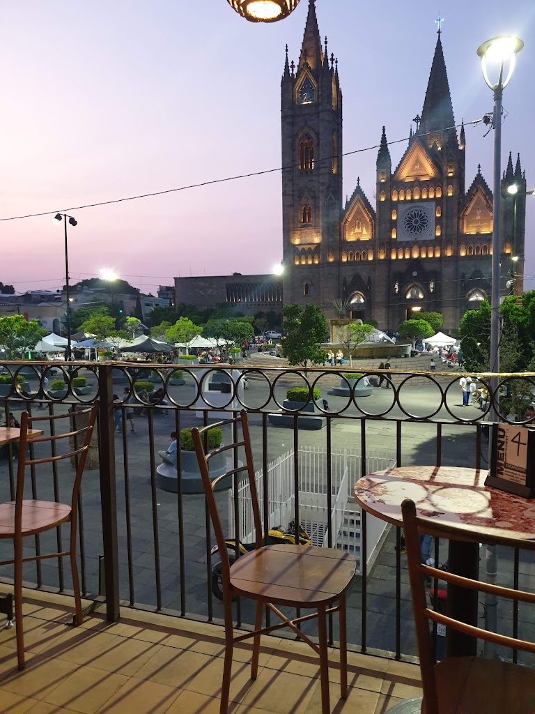 TERTULIA CAFE Y VINO