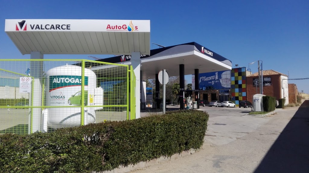 Area de Servicio El Delfin Azul — Exterior