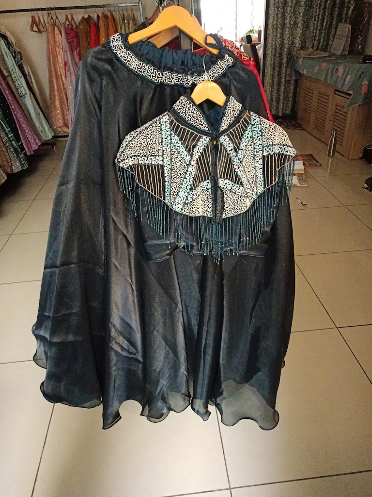 Varni The Choli House