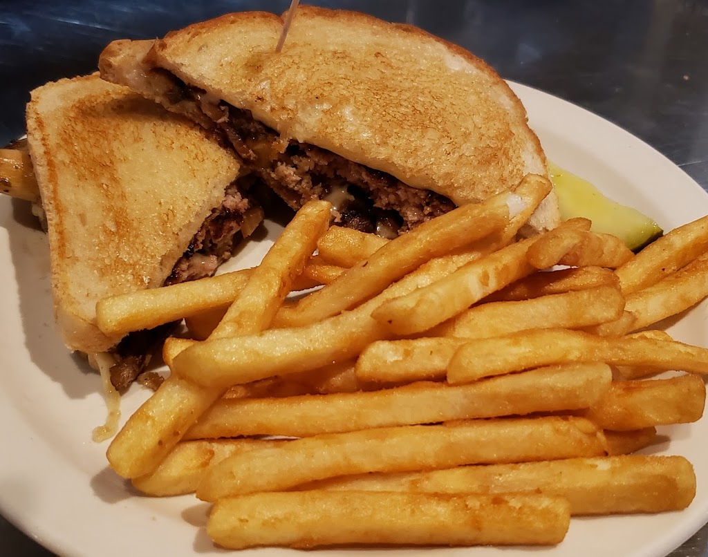  Three Guys & A Grill Restaurant