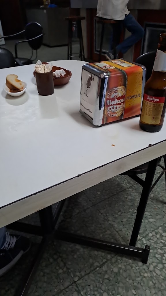 Bar Campa — Comida y bebida