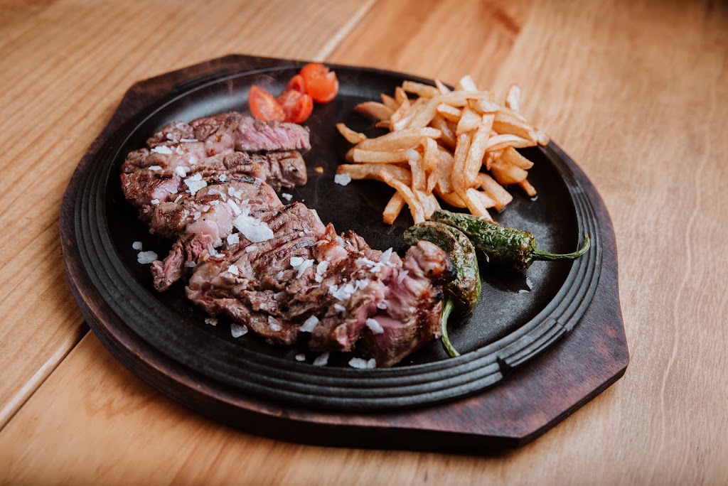 Bar Candi — Comida y bebida