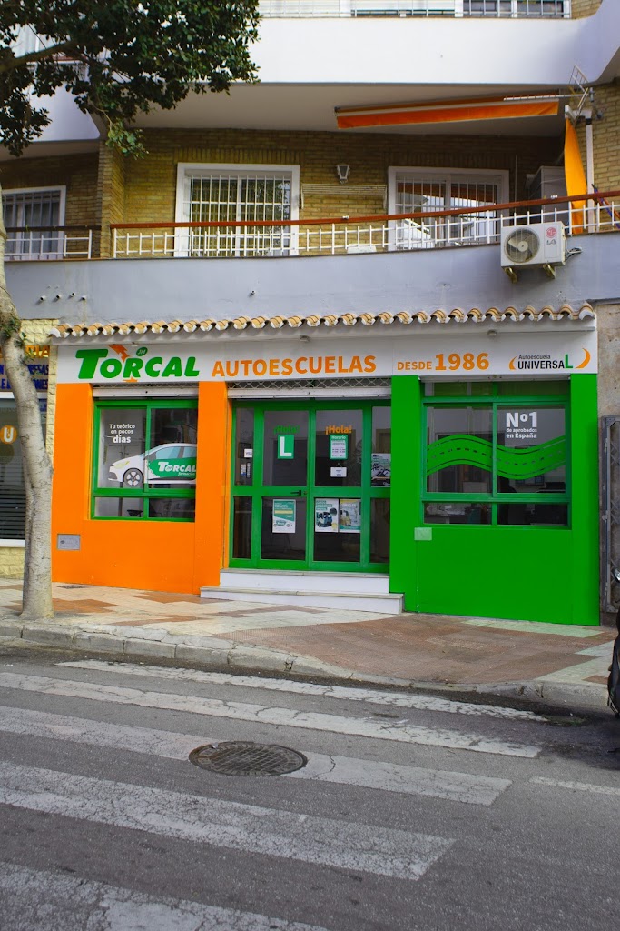 Torcal Formacion - Torremolinos, Avenida Joan Miro | Autoescuela