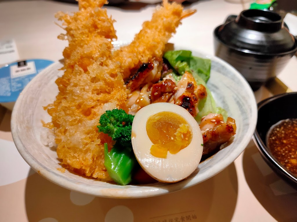 定食8 西門店｜台北日本料理、日式定食便當海鮮丼飯 的照片